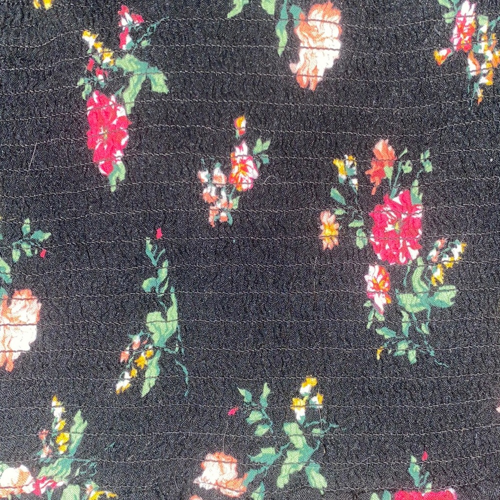 ✨HP✨Floral Ruffle Tank Top - Picture 3 of 4